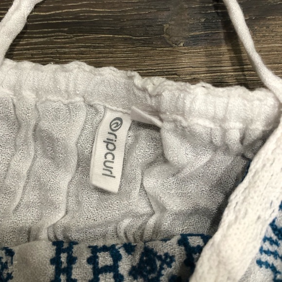 Ripcurl Dress - Picture 3 of 3